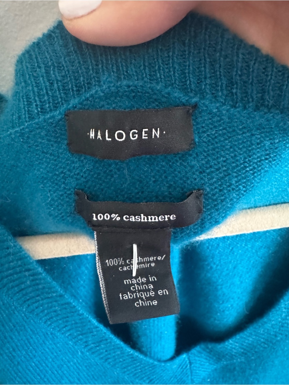 Halogen Teal V-Neck Cashmere Sweater - Picture 2 of 3